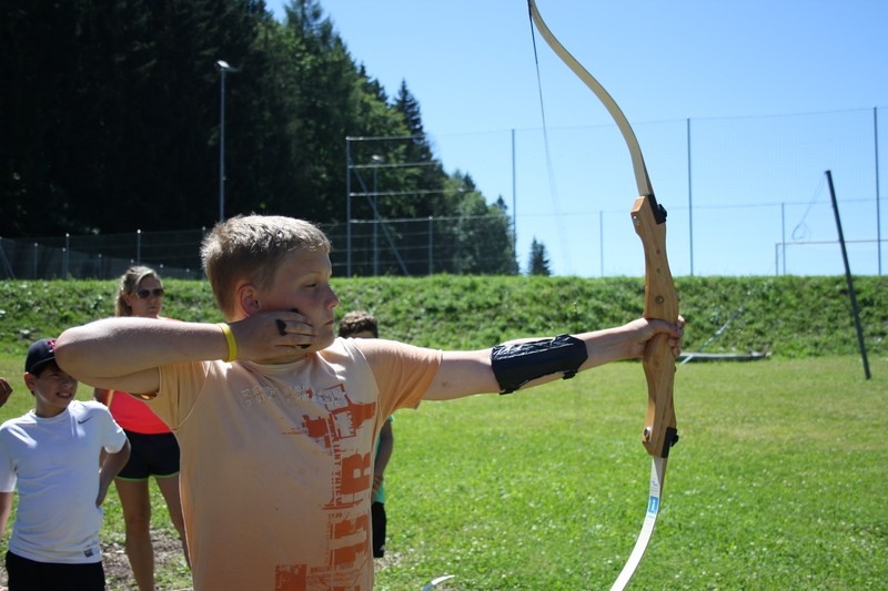 Village Camps International Summer Camp Leysin, Switzerland 2025-08-09 https://www.villagecamps.com/journals_admin/images/707-13-archery (7).jpg